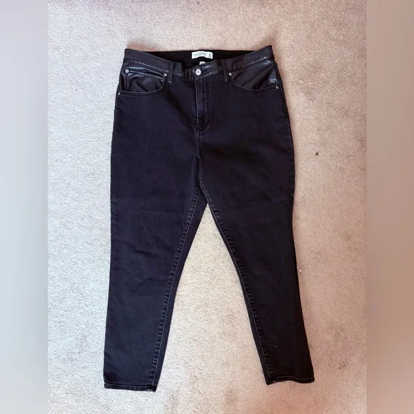 Abercrombie & Fitch Curve Love High Rise Skinny Black Jeans - Picture 2 of 6